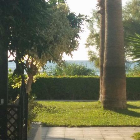 Kermia Beach Apartment Larnaca Exterior foto